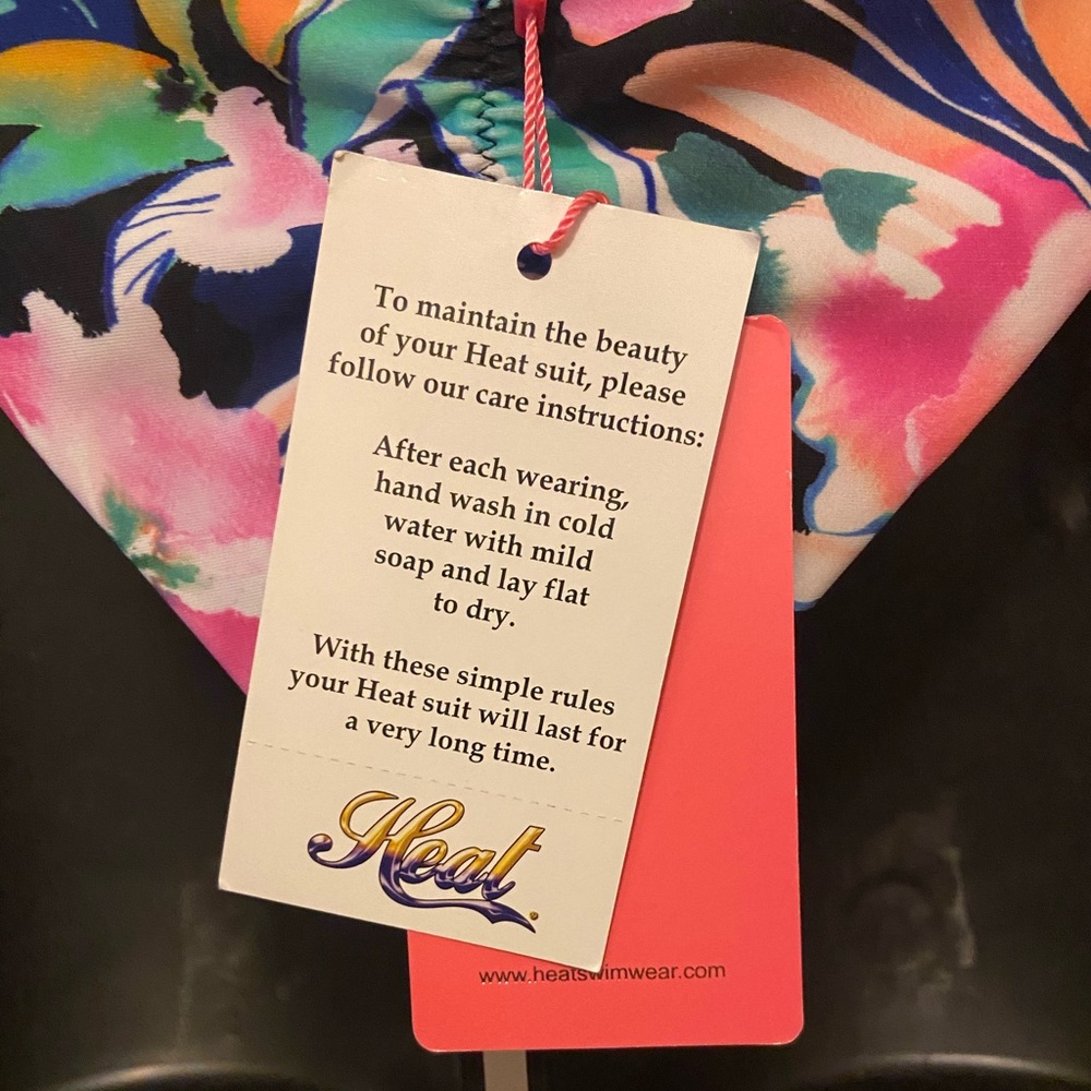 NWT💙 Gathered Booty Heat Swim Bikini Bottoms - Picture 11 of 14